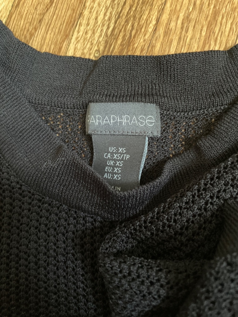 See-through top | XS - Picture 3 of 3
